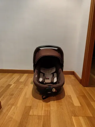 Carrito Maxi-Cosi Jane Muum + Silla + Base