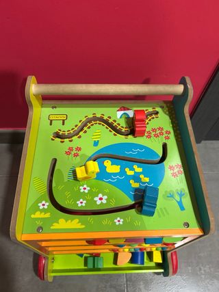 Andador infantil Juguettos con formas y números