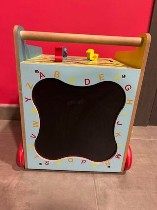 Andador infantil Juguettos con formas y números