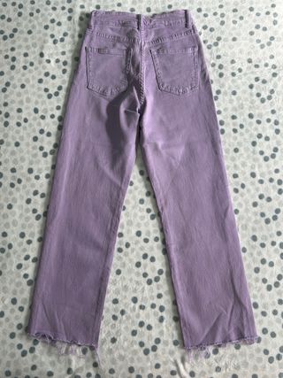 Vaqueros rectos morados