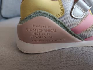 Scarpe bimba Biomecanics n. 24 rosa/gialle