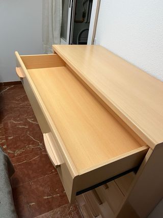 Cajonera de madera color beige