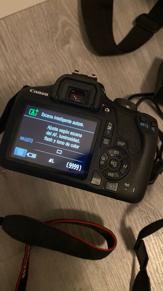 OFERTA Canon EOS 2000D Cámara Digital Negra