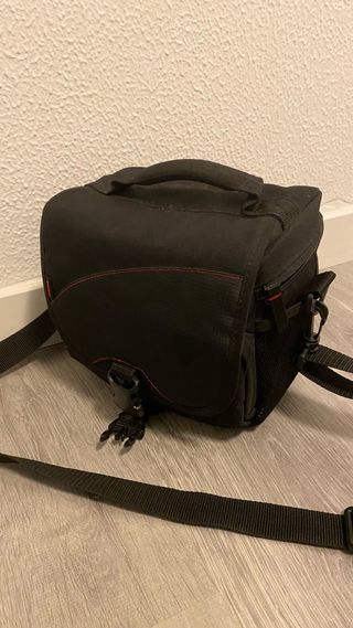 OFERTA Canon EOS 2000D Cámara Digital Negra