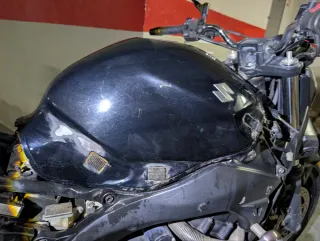 Depósito Suzuki GSR600