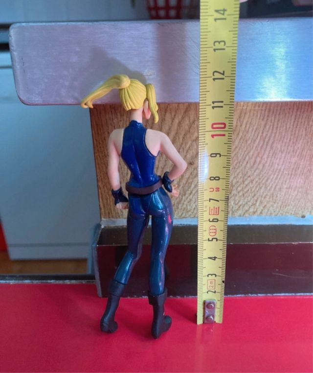 Figura gashapon de Sarah Bryant de Virtua Fighter