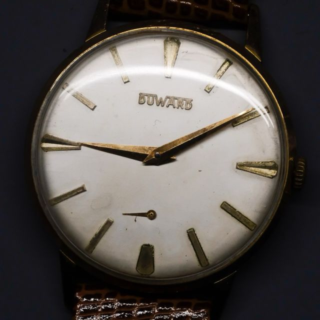 Duward Clásico Dorado | Cuerda Manual |