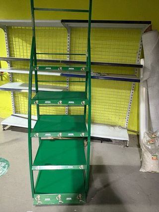 Estantería escalonada de hierro muy dura