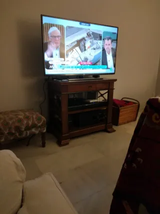 Mueble TV madera marrón