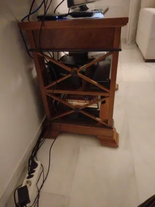 Mueble TV madera marrón