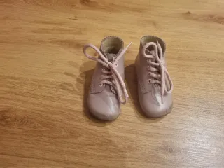 Botas de piel para bebé talla 21
