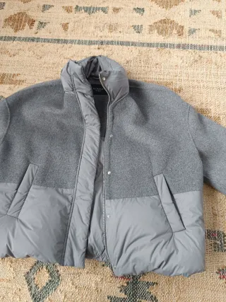 Chaqueta acolchada gris