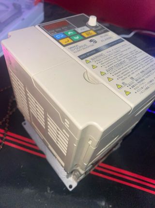 Variador Omron SYSDRIVE 3G3MV INVERTER 1.5kW