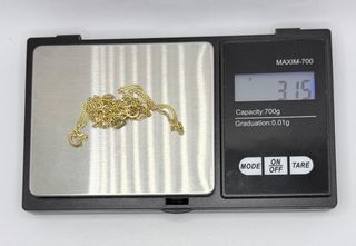 Cadena Singapur de oro de 18k, 3.15 g, 51 cm.
