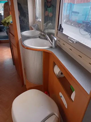 Adria Adriatik 640 DS 2003