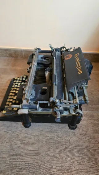 Máquina de escribir Remington Standard 12