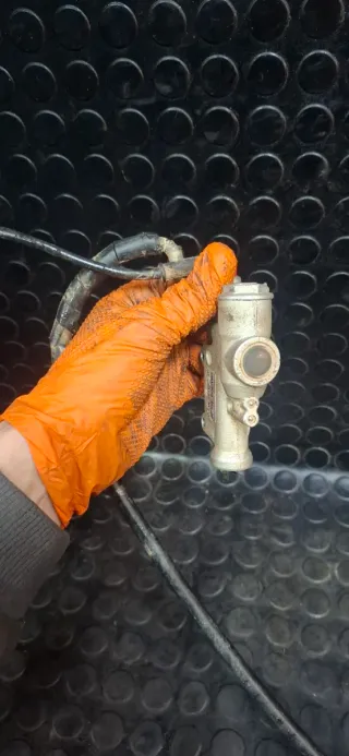 Pinza Soporte Latiguillo Husqvarna TE 2012