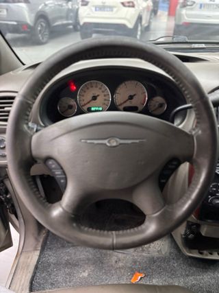 CHRYSLER VOYAGER LX AUTO 2007 227.000km Etiqueta B