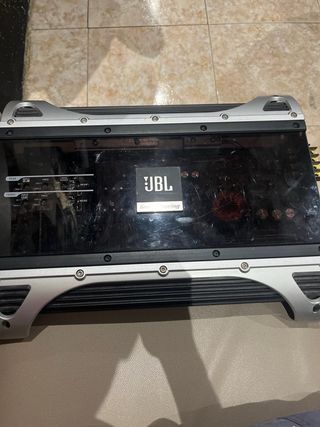 Etapa JBL GT075.4 104 RMS