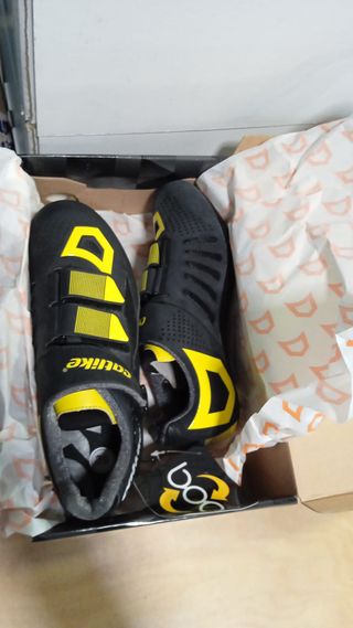 ZAP. CATLIKE TALENT T.39 -38 NEGRO-AMARILLO