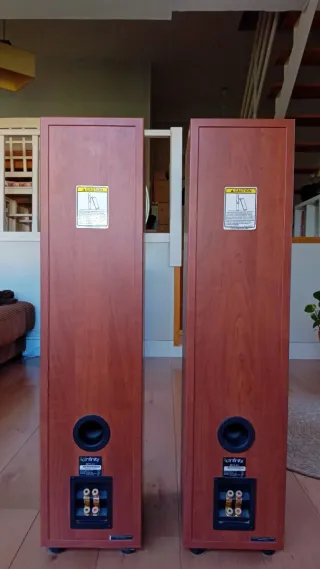 Altavoces Infinity Beta 40