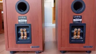 Altavoces Infinity Beta 40