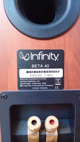 Altavoces Infinity Beta 40
