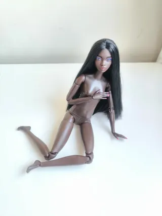 Barbie Looks #10 Bambola Nera