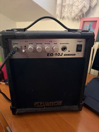 Amplificador Elevation EG-10J Negro