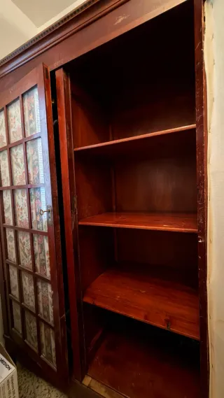 Armario antiguo 3 puertas con llave.  182 Lx190x45