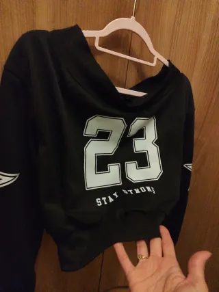 Sudadera Crop Top 23 Negra Mujer como nueva