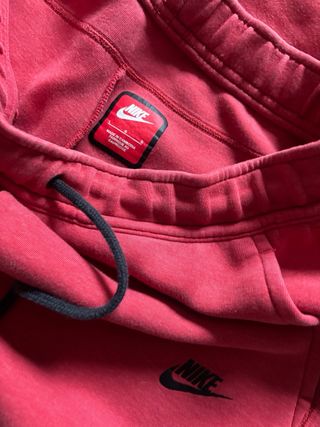 Conjunto Nike Tech Fleece Rojo y Negro
