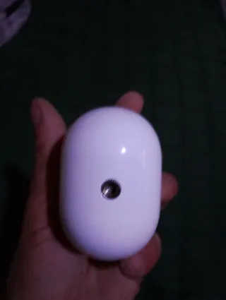 Cámara vigilancia Arlo essential spotlight VMC2030