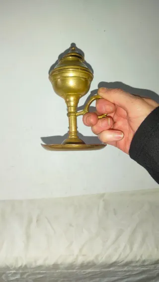 Antiguo candil quinqué bronce basculante