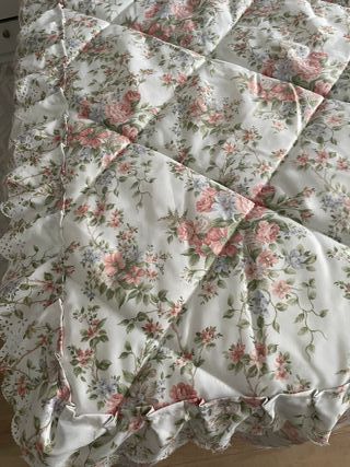 Edredón floral cama 135