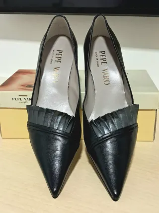 Zapatos Pepe Varo piel tacón medio talla 40