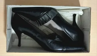 Zapatos Pepe Varo piel tacón medio talla 40