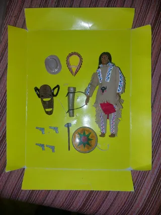 Madelman indio con accesorios