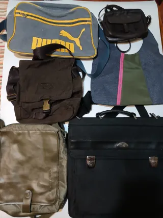 Lote bolsos,bandoleras...