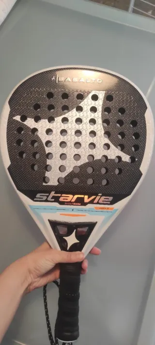 Pala pádel Starvie Basalto 2025 + Funda Vision