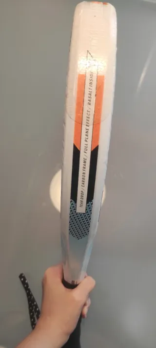 Pala pádel Starvie Basalto 2025 + Funda Vision