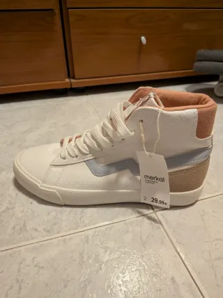 Zapatillas Botín Blancas, rosa y azul