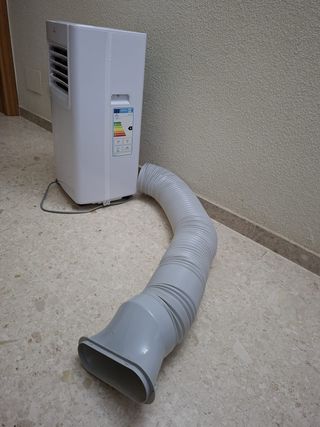 Aire Acondicionado Portátil HOME HMAC7JT-25