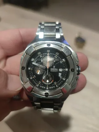 Reloj Festina Cronógrafo Negro y Plateado