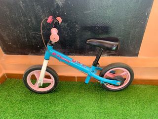 Bicicleta infantil Btwin azul y rosa