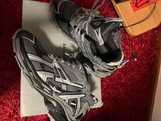 Scarpe Balenciaga Runner Grigie