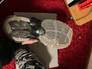 Scarpe Balenciaga Runner Grigie