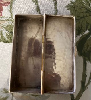 Cajita cerillero o cenicero martillado