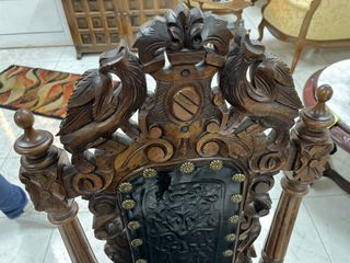 Silla de madera estilo Renacimiento