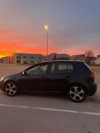 Volkswagen Golf 2.0 TDI